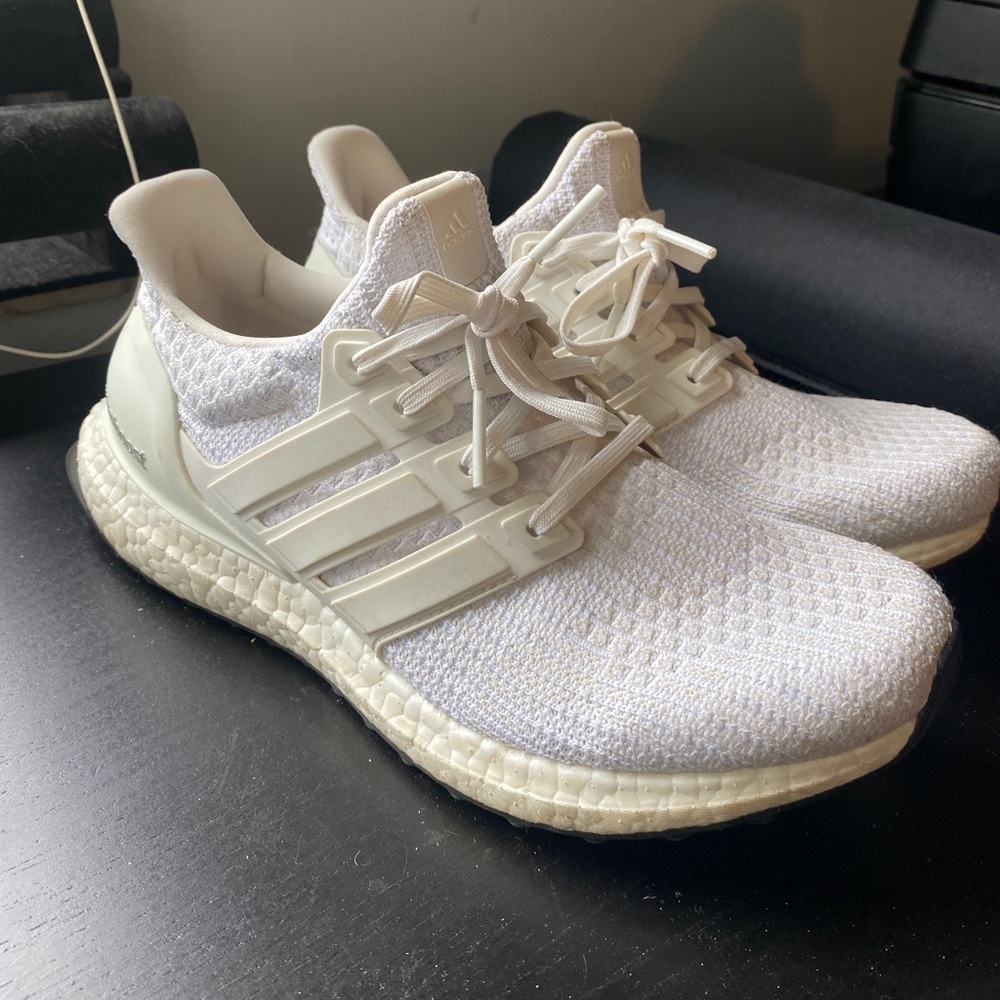 Women’s size 8.5 Adidas UltraBoost DNA triple white